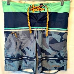 Patagonia Men's Stretch Planing Boardshorts Size 30 Swimwear 9” Inseam MSRP $79